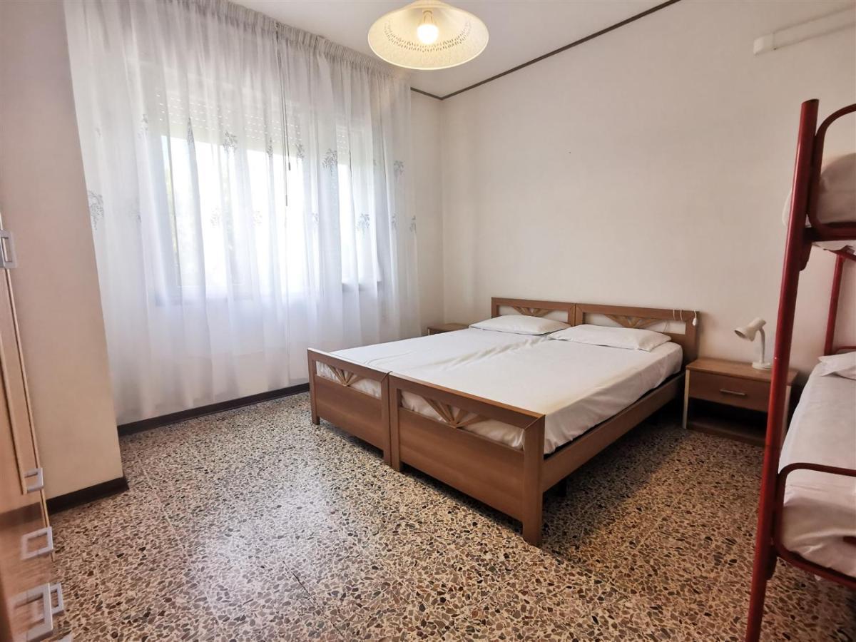 Villa Vania Family Apartments Lido di Jesolo Buitenkant foto